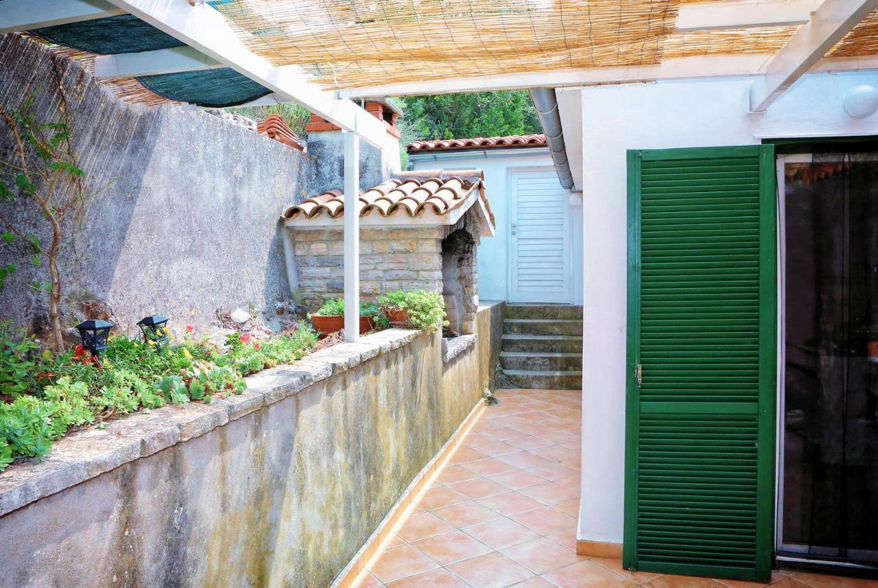 Seaside Holiday House Sali, Dugi Otok - 16128 Экстерьер фото